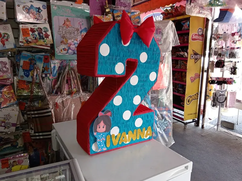 Piñatería y Juguetería "El Pachis"
