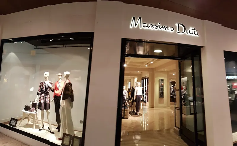 Massimo Dutti San Pedro