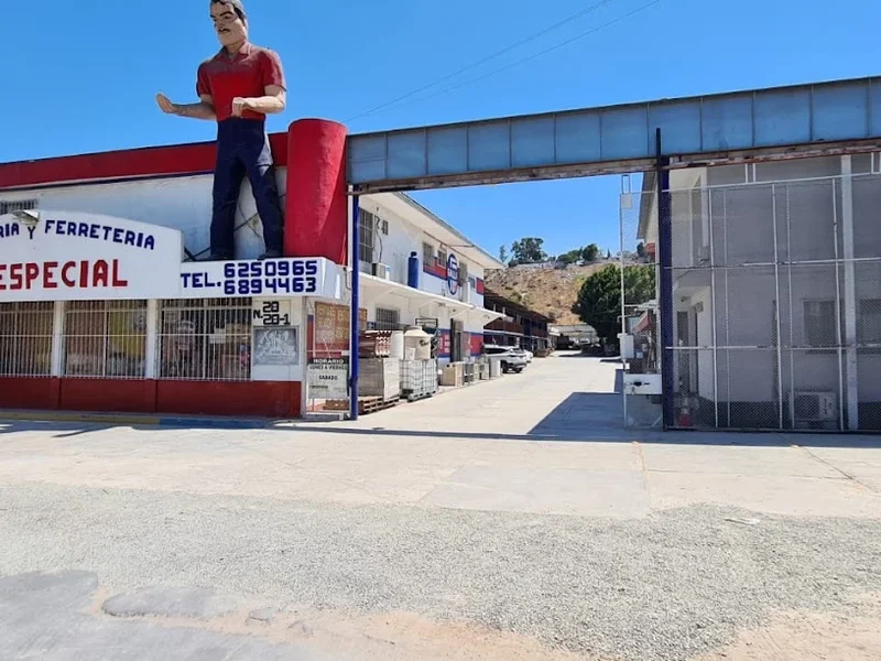 Maderería y Ferretería La Especial S.A. de C.V.