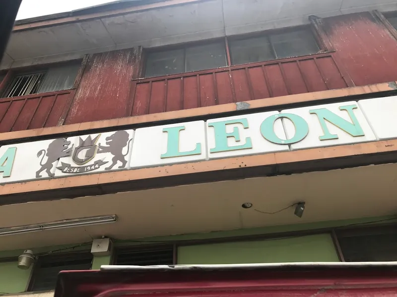 Zapateria D' León