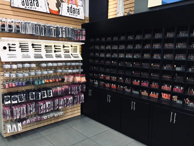 ADARA PARIS cosméticos