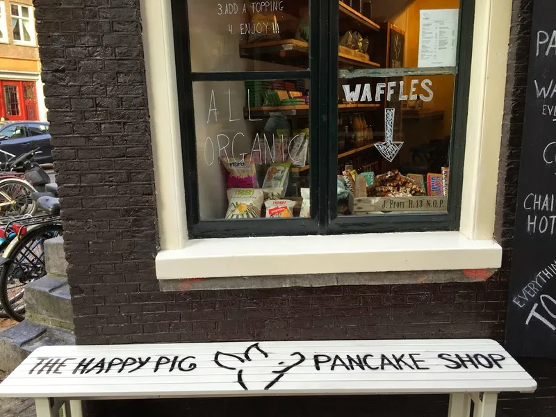 The Happy Pig Pancake Shop