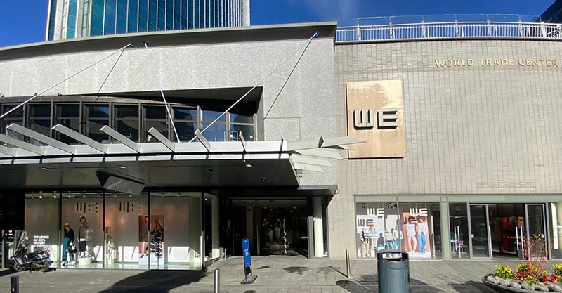 WE Fashion Rotterdam - Beursplein