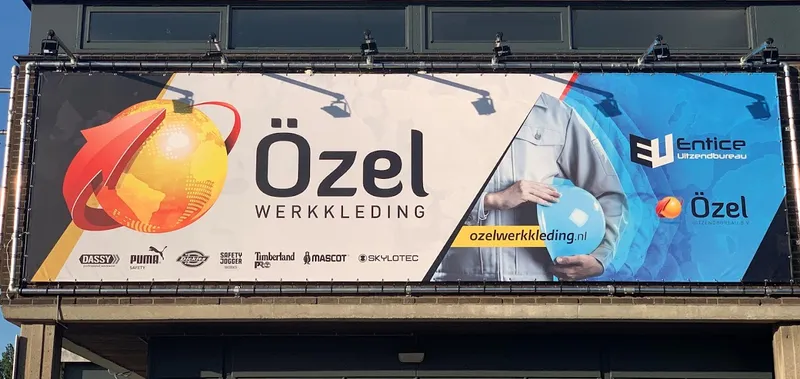 Ozel Werkkleding