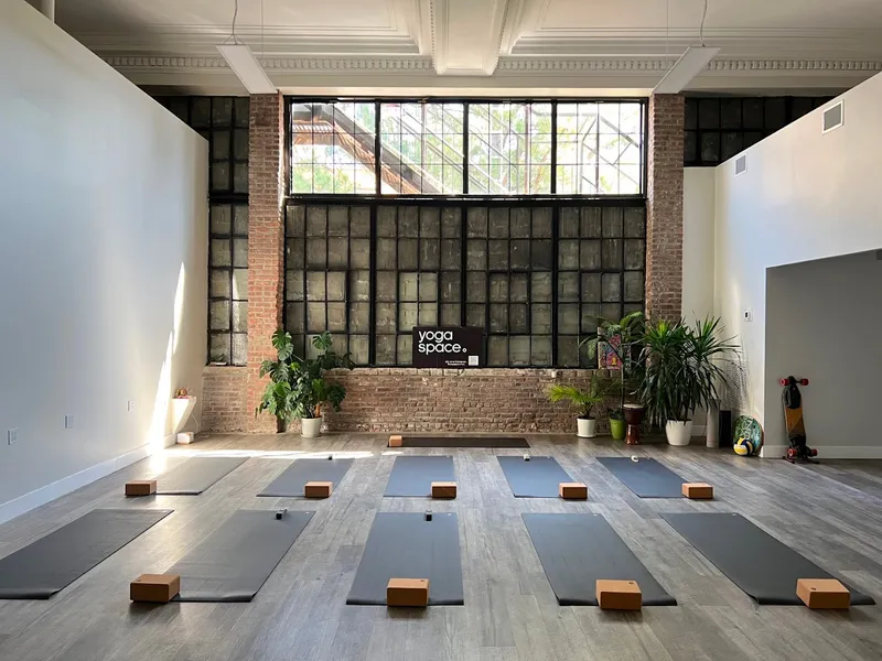 deyogastudio