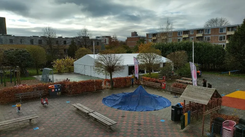 Buurt en Speeltuinvereniging "Het Lage Land"