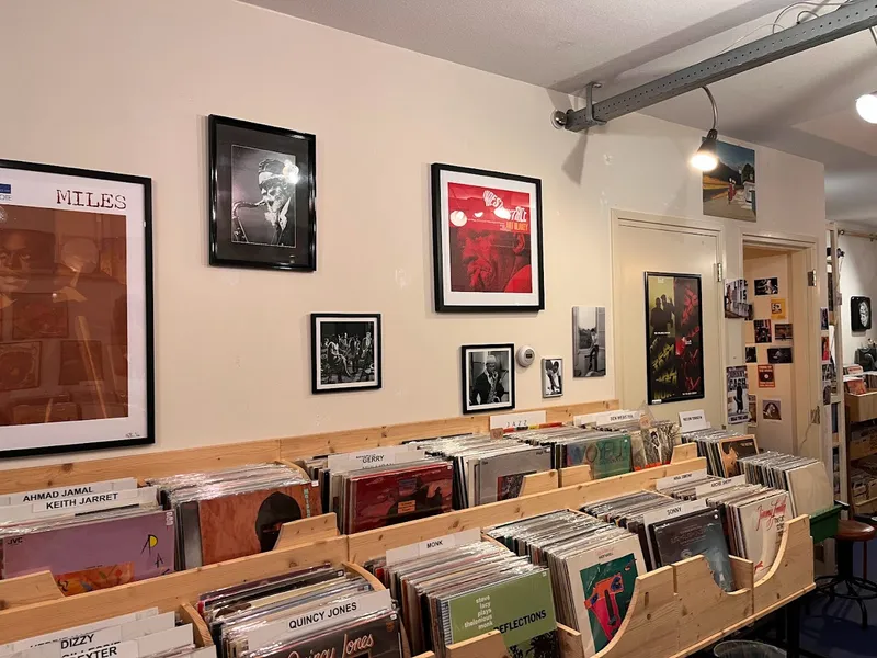 JensDoRecords | Platenzaak Rotterdam