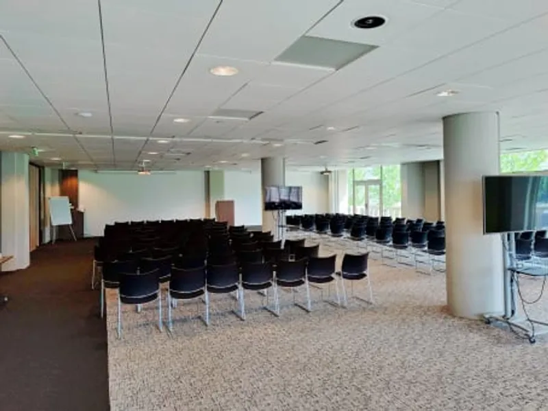 The Office Operators - Rotterdam, Engels Conference Center