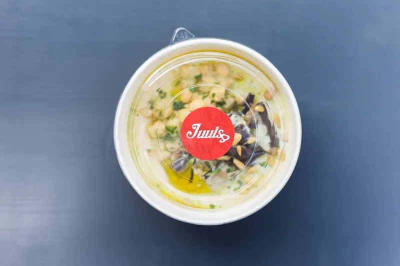 Juuls Hummus