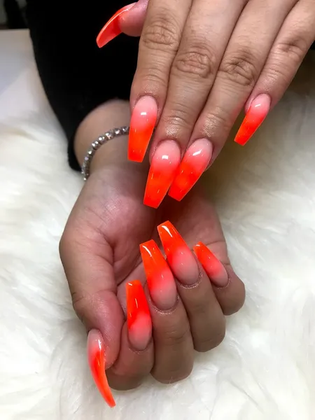 La pearl nails & beauty