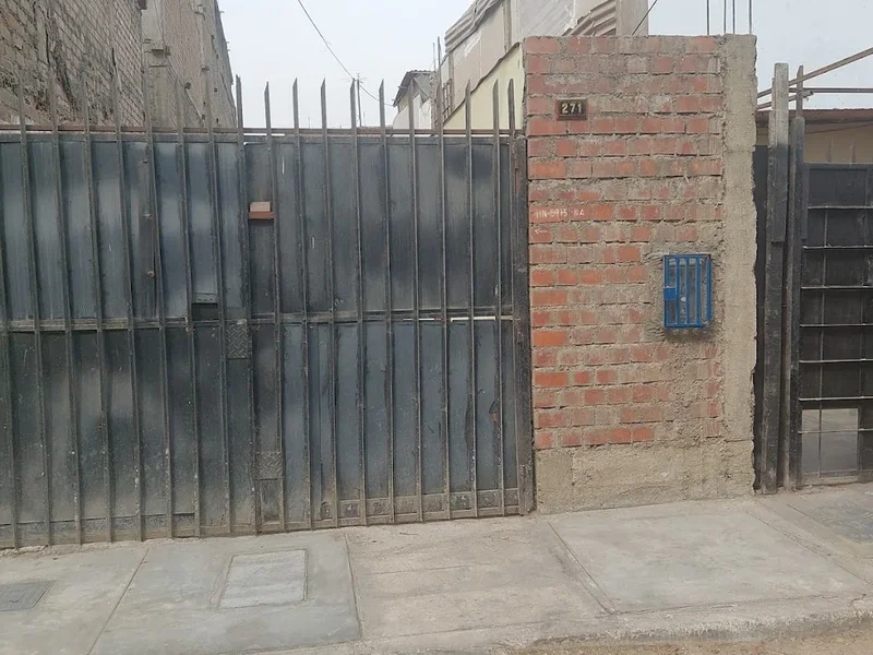 Hostal Colors San Juan de Lurigancho