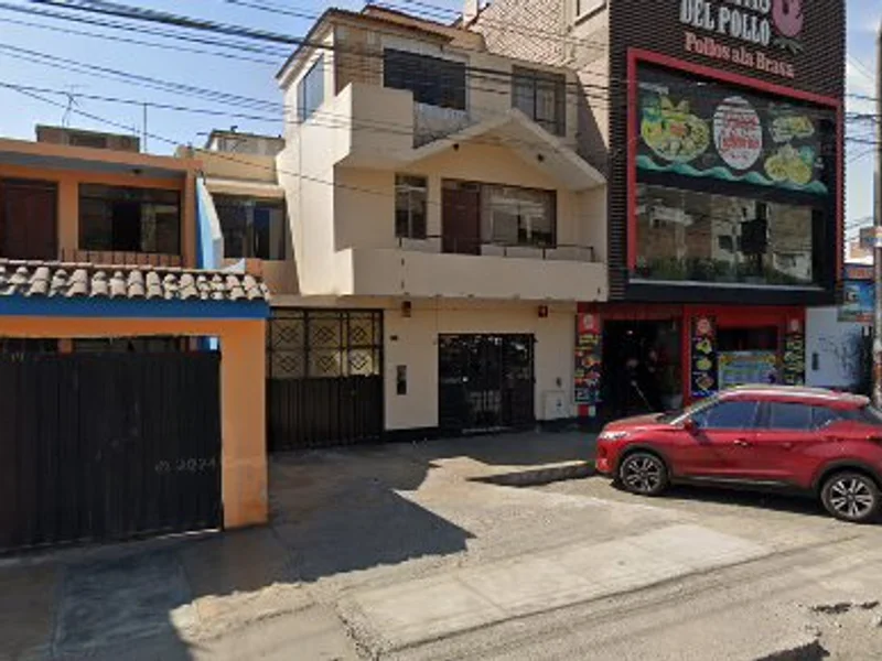 Pollos a la Brasa Reynas del Pollo