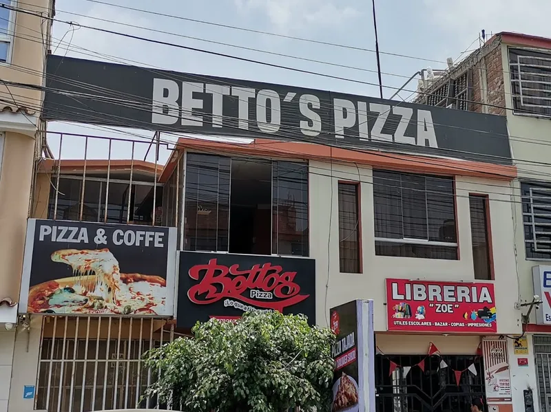 Bettos pizza