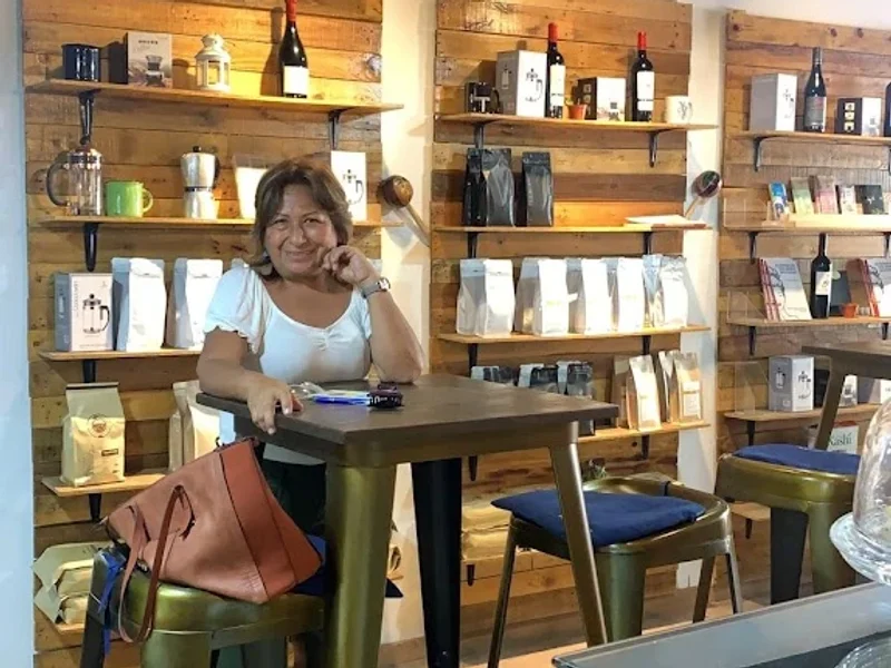 Piñeiros - El cafecito del medio