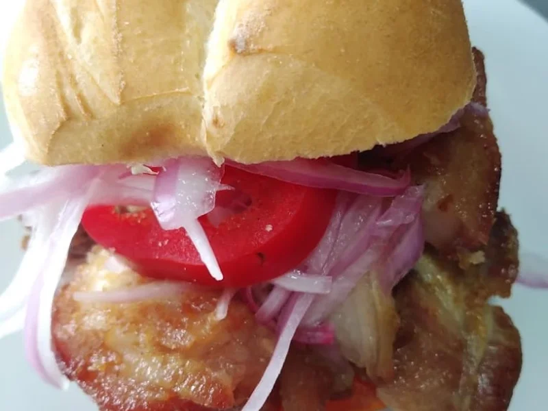 Chicharroneria La Nena