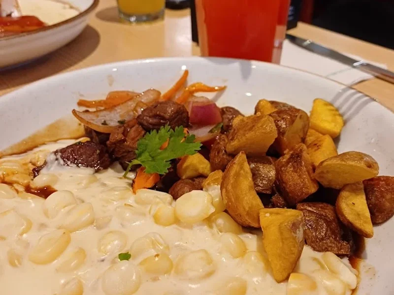 La Nacional Centro Civico