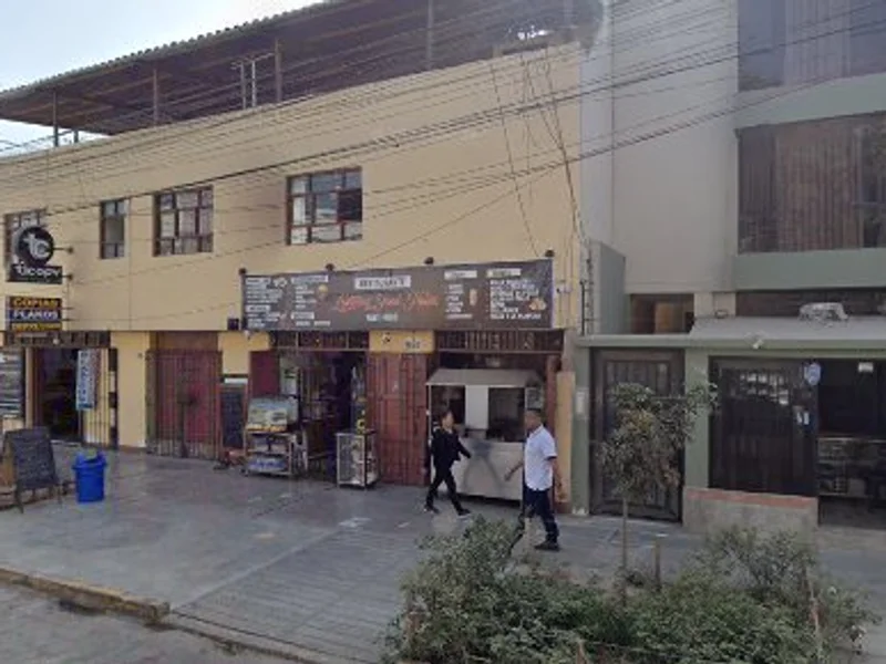 Lughtning Food House