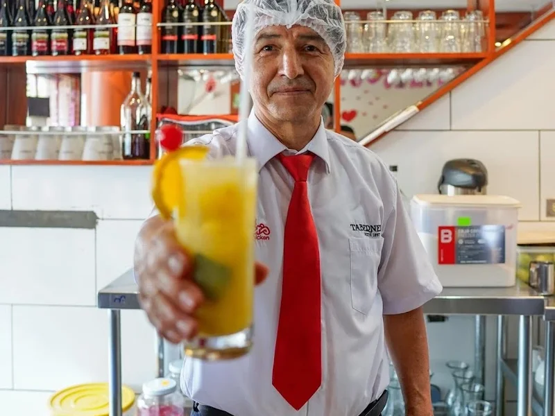 Pepper’s Chicken Av Peru 3300