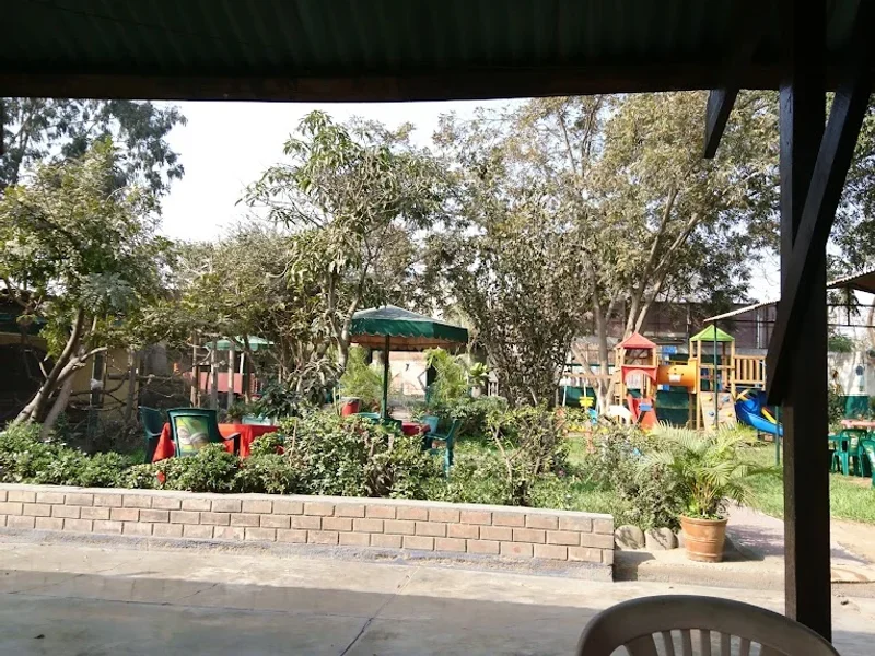 Salon de Eventos y Restaurant Los Sauces de Huachipa