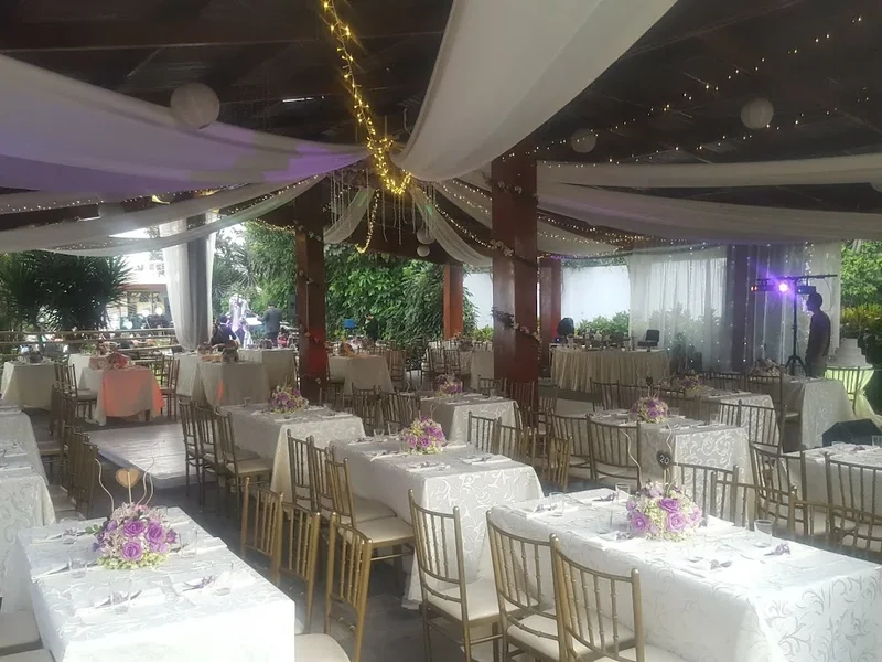 Restaurante La Ponderosa