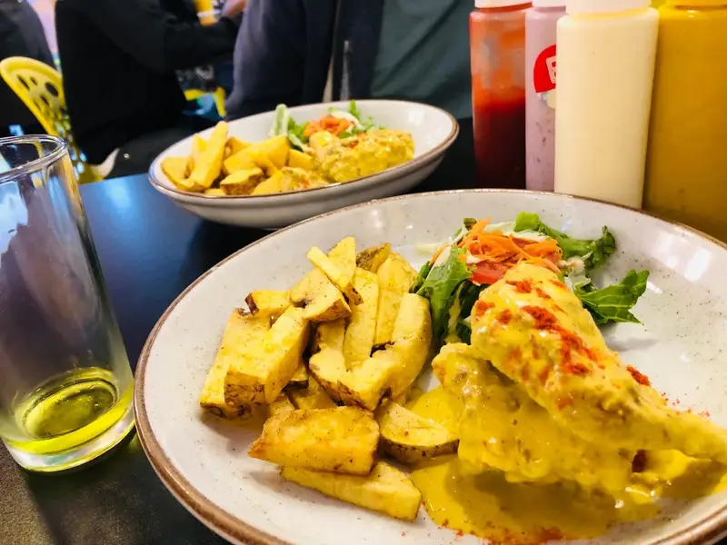 Victoria Sanguches & Salchipapas