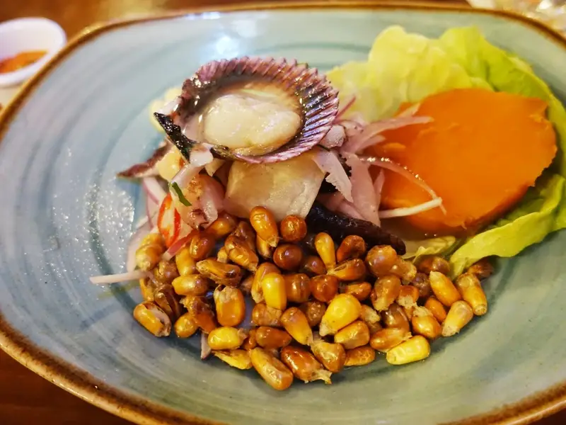 Estadio F. C., Restaurant - Bar