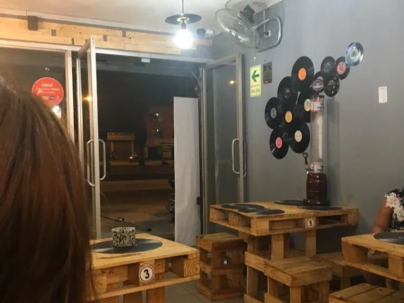 Woodstock Food & Drinks