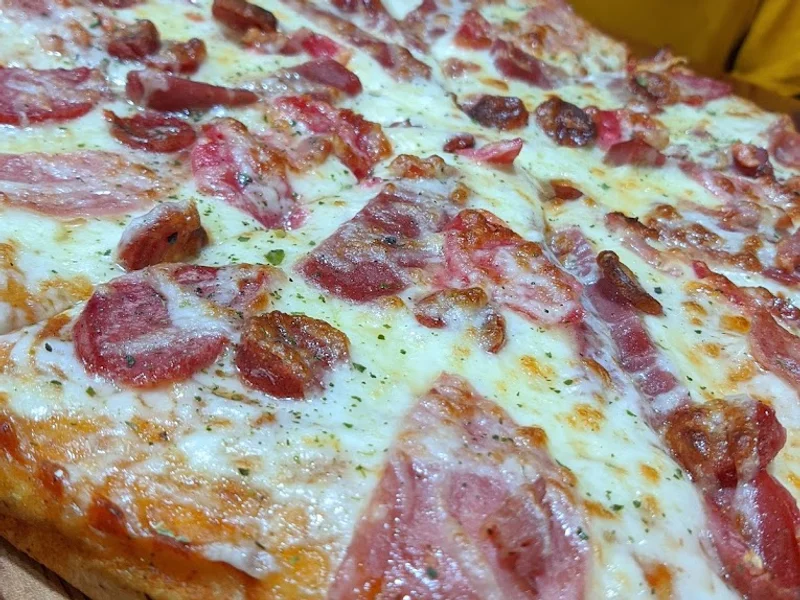 PIZZA LUCERO