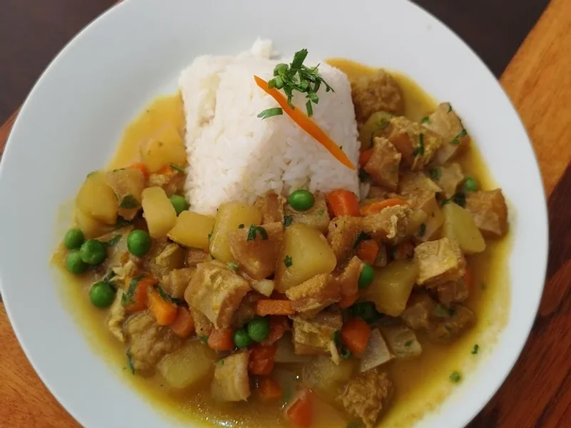 Restaurante EL MANÁ- Los Ángeles - Ate