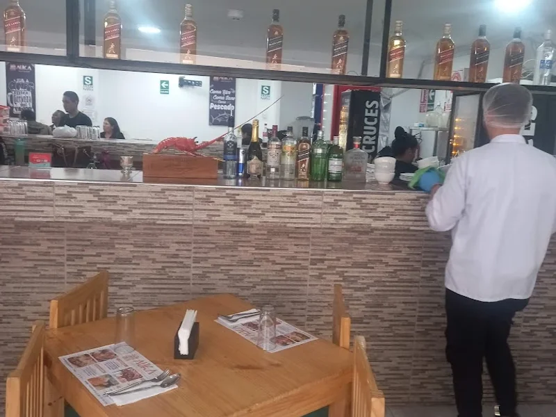 AUKA Restaurant Comas