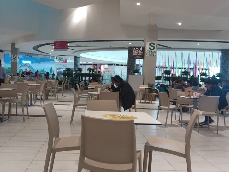 Patio de Comidas Mallplaza Comas