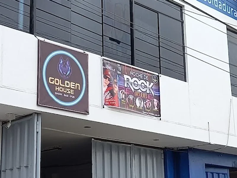 GoldenHouse Show Bar Pub