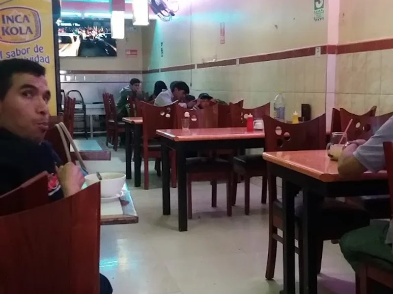 "DON CARLITOS" Chicken & Grill