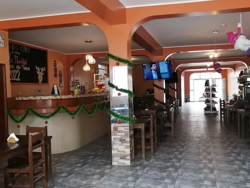 LOS TRES PINOS VILLA Restaurante-Hospedaje