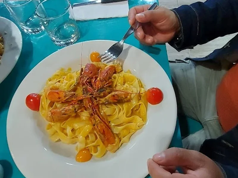 Vista al Mar - Restaurant de Comida Marina y Criolla