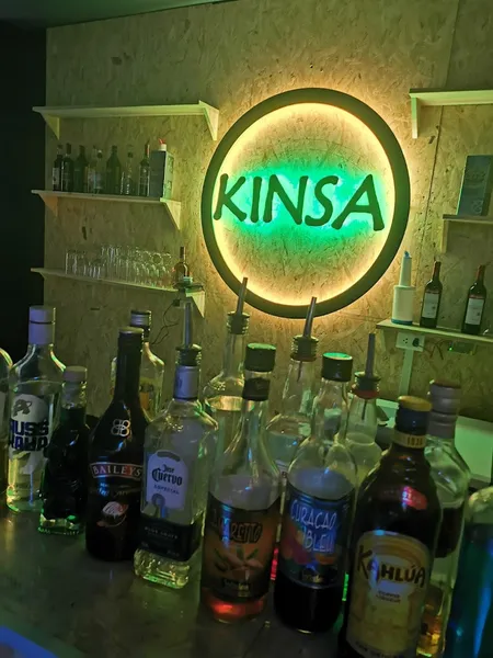 KINSA RESTOBAR