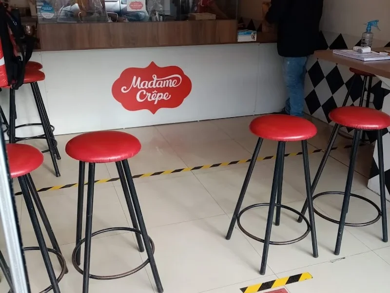 Madame Crepe - El Golf Trujillo