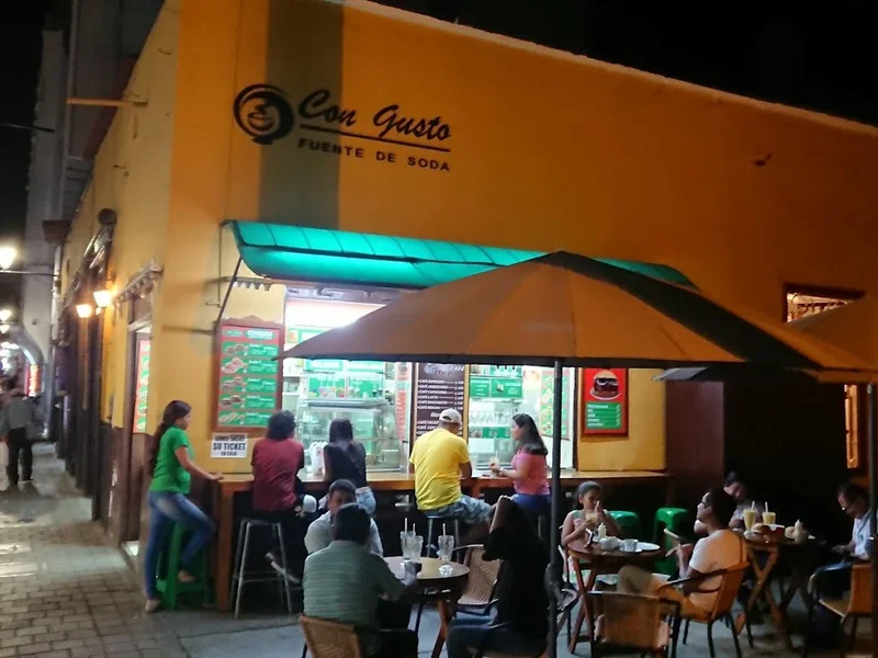 Juguería y Fuente de Soda CON GUSTO