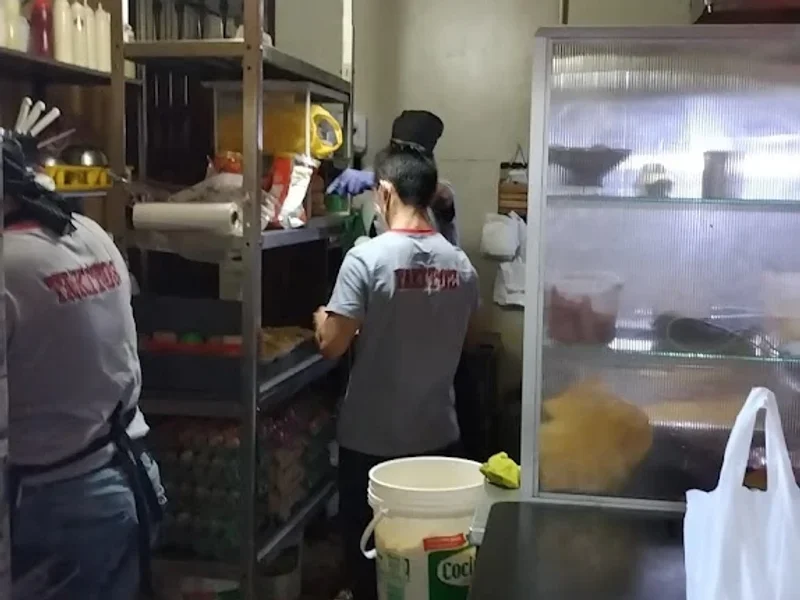 TAKITOS, Tacos y Enchiladas