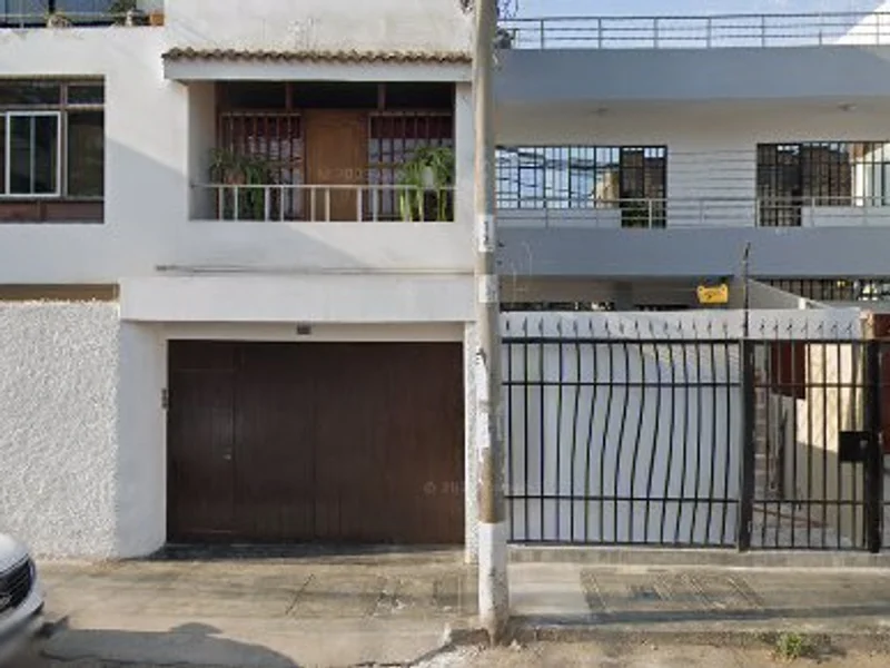 352 Hamburguesas & mas