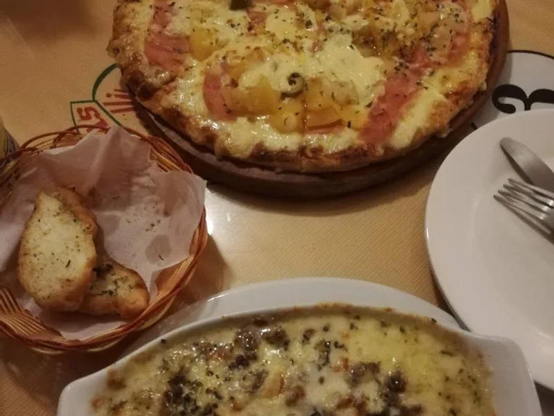 Pizzas y Pastas "Fratelli O'tello"