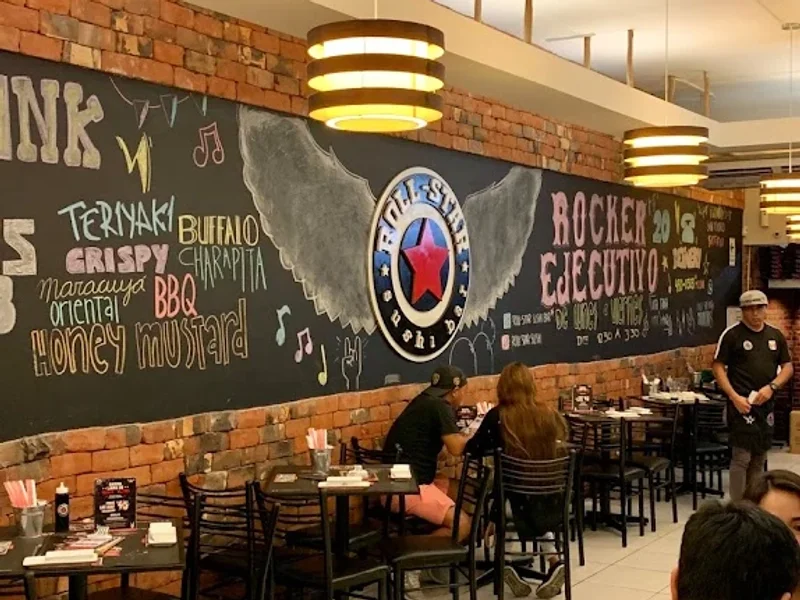 Roll Star Sushi Bar