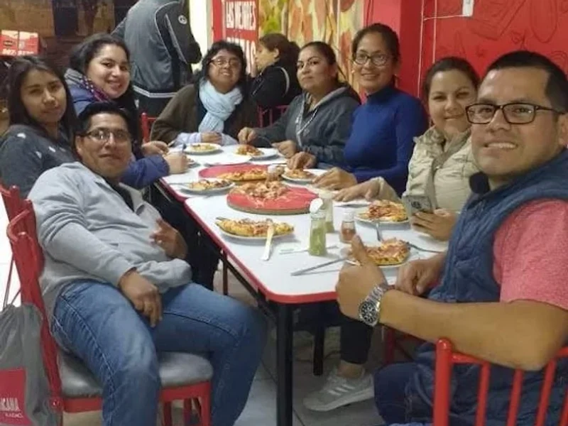 Pizza Raúl Mayolo