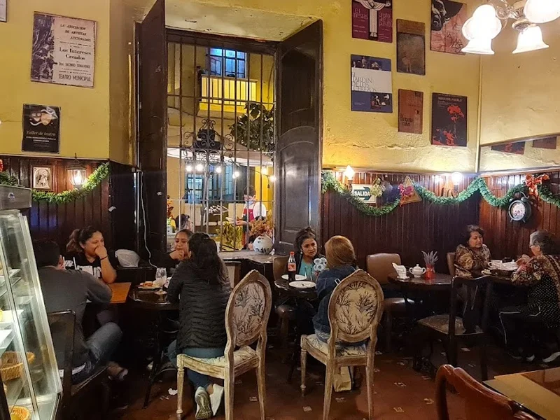 Cafetería del teatro de AAA (Asociación de artistas aficionados)
