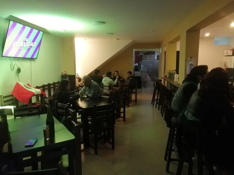 LICORERIA DISTRIBUIDORA LA CASA BAR MARKET