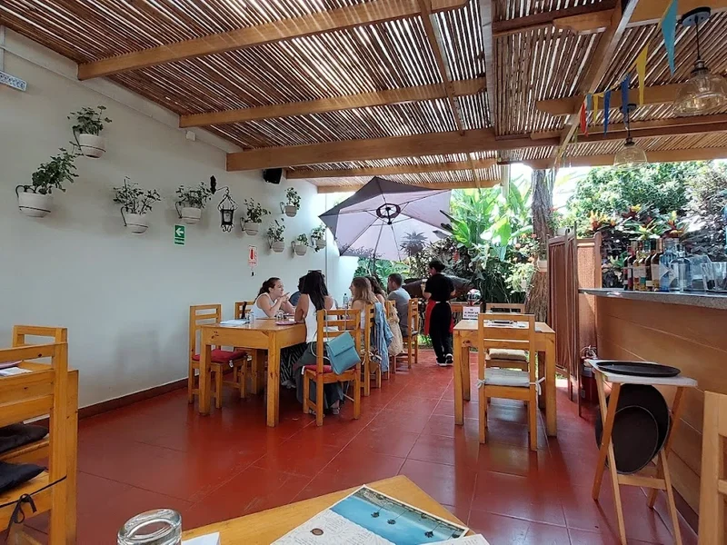 EL HUARIQUE DE LOS CUCHITOS