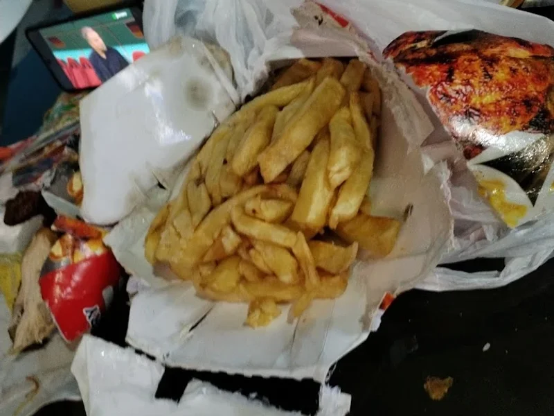 pollos y parrillas caporal