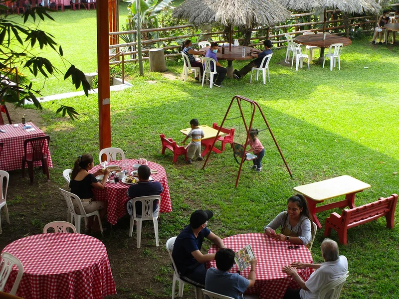 Restaurante Campestre La Tribuna
