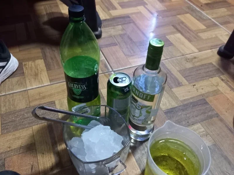 Licoreria La Taberna 24/7