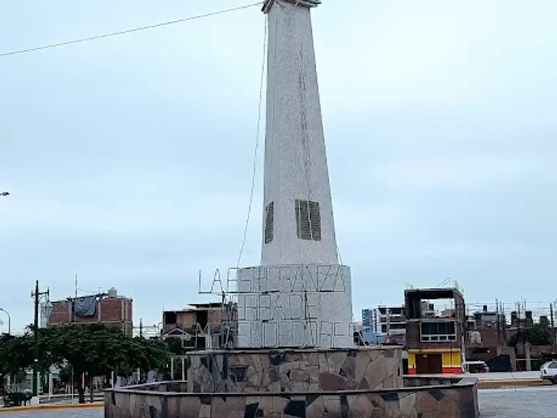Plaza de Armas de La Esperanza
